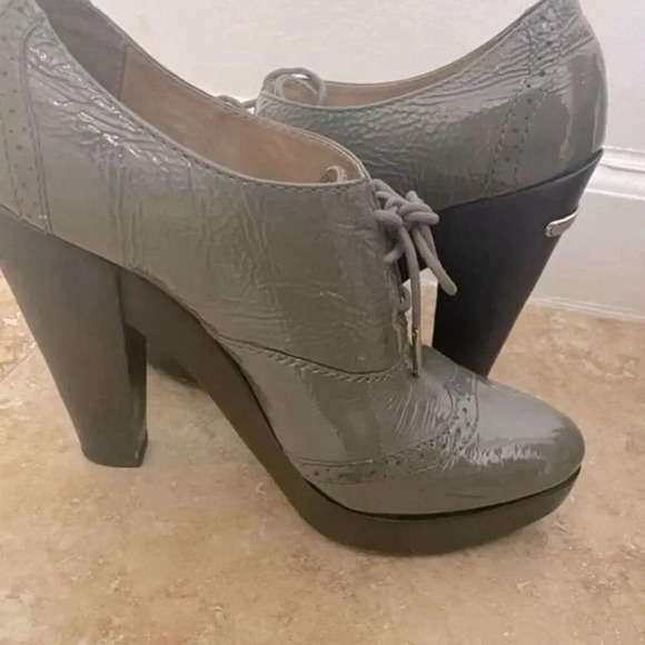 MICHAEL Michael Kors Shoes - - Michael Kors Women's Gray Wrinkle patent Platform Oxford Heels Size 7